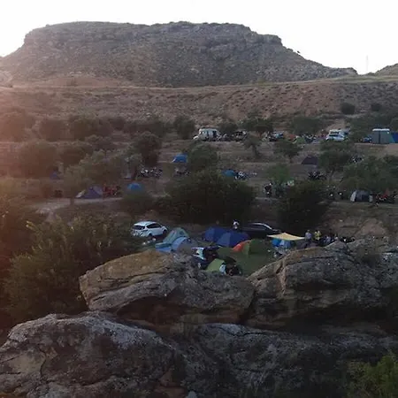 Acampada El Tunel Parque de Campismo Alcañiz